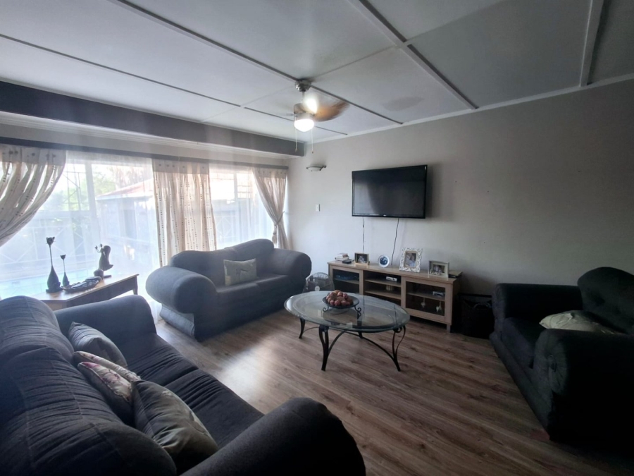 3 Bedroom Property for Sale in Sasolburg Ext 11 Free State